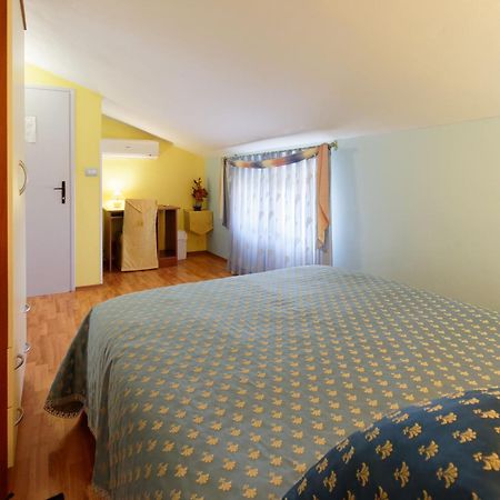 Holiday Home Nevena By Rent Istria Буйе Номер фото