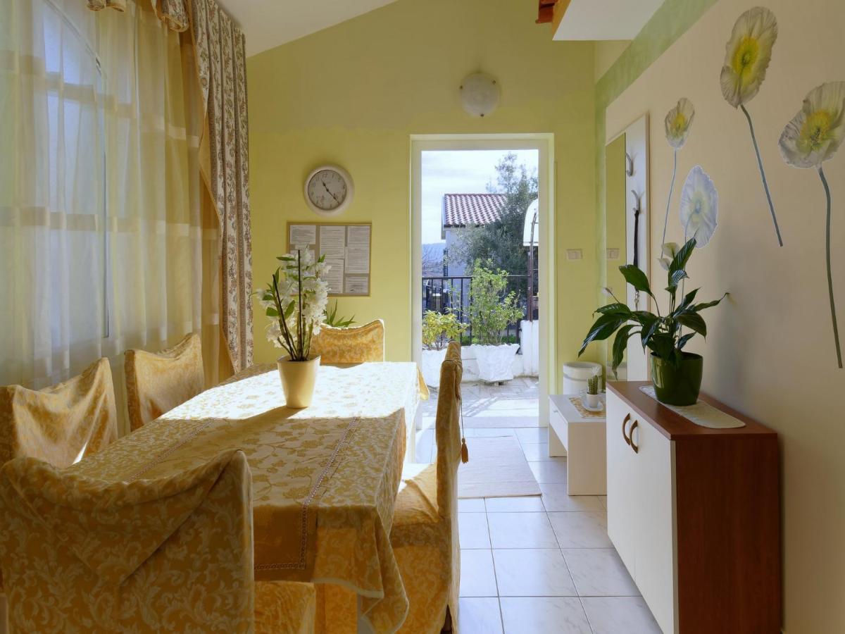 Holiday Home Nevena By Rent Istria Буйе Экстерьер фото