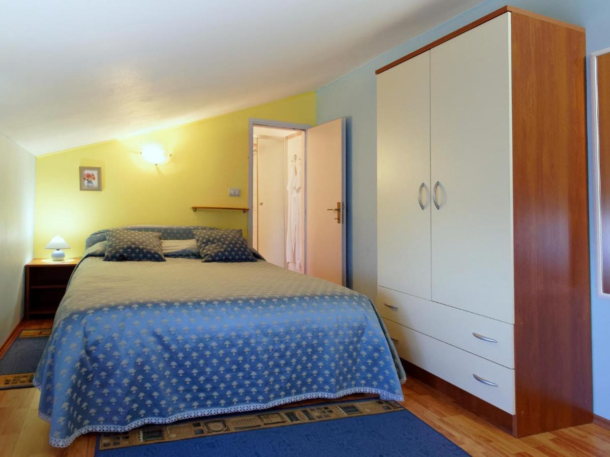 Holiday Home Nevena By Rent Istria Буйе Экстерьер фото