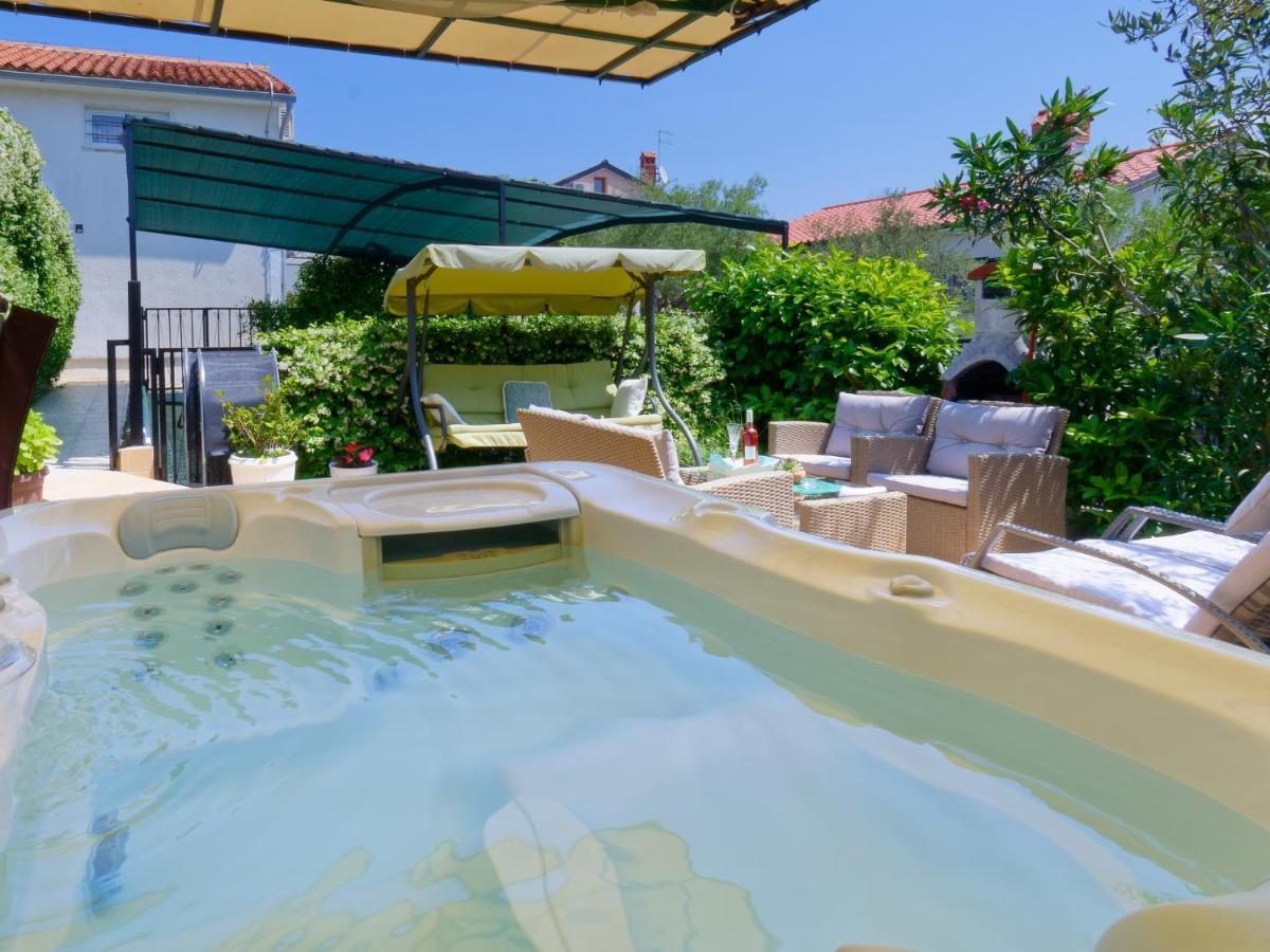 Holiday Home Nevena By Rent Istria Буйе Экстерьер фото