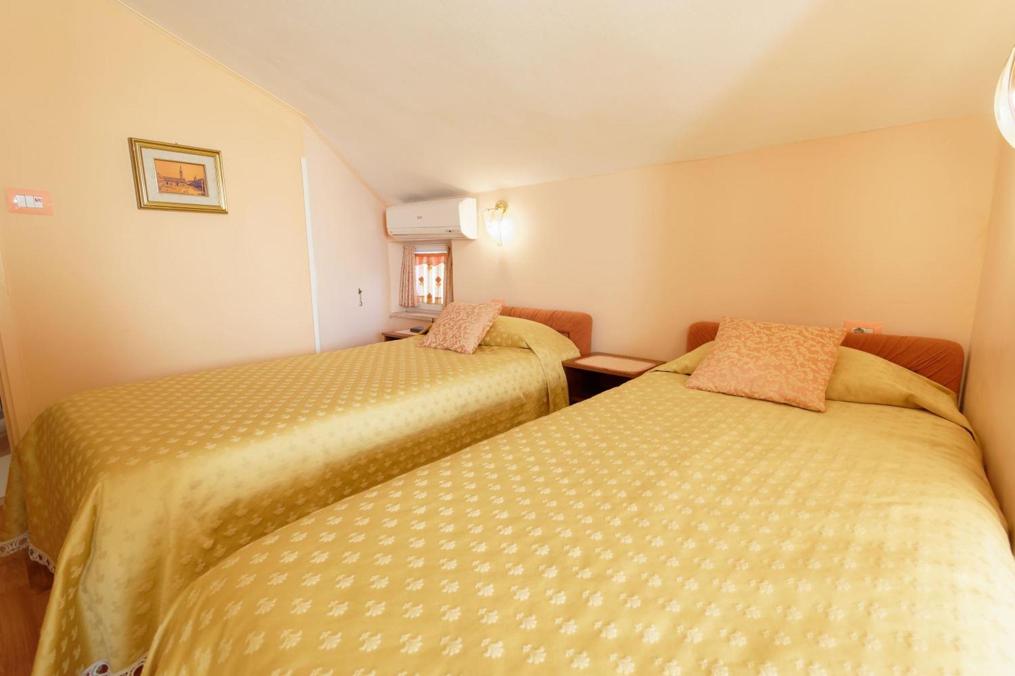 Holiday Home Nevena By Rent Istria Буйе Номер фото