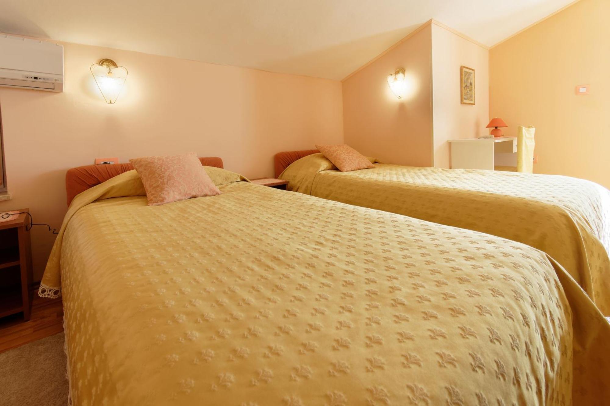 Holiday Home Nevena By Rent Istria Буйе Номер фото
