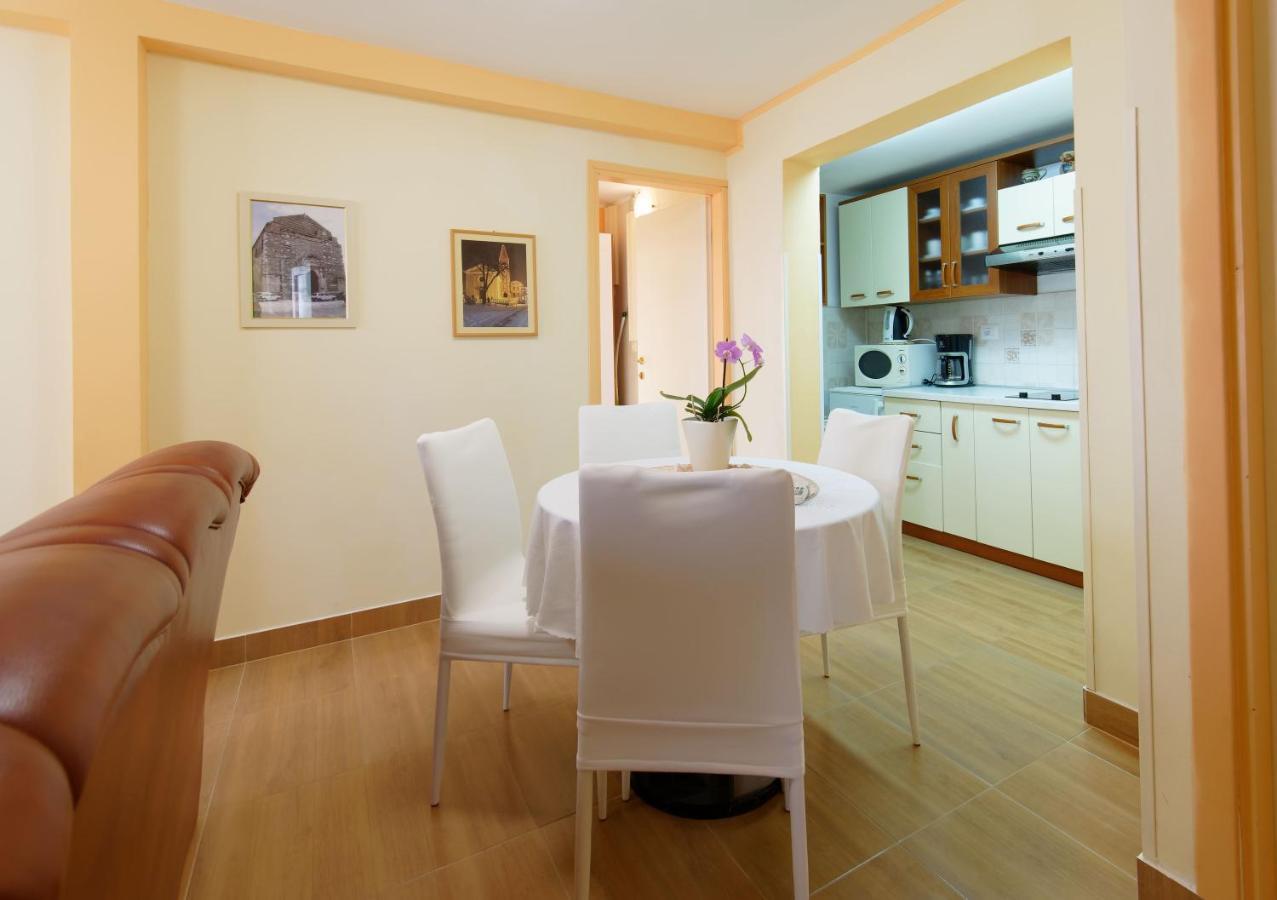 Holiday Home Nevena By Rent Istria Буйе Экстерьер фото